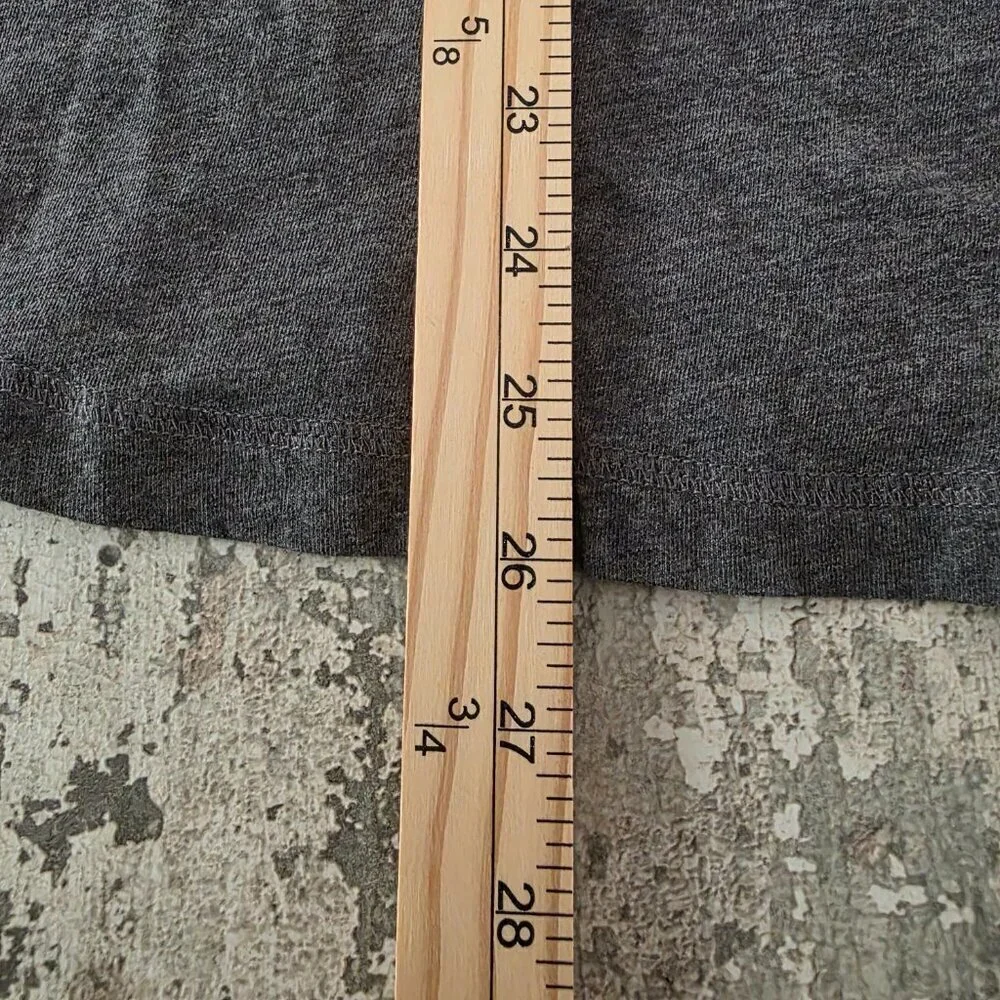 Banana Republic Men's Gray Henley size Medium